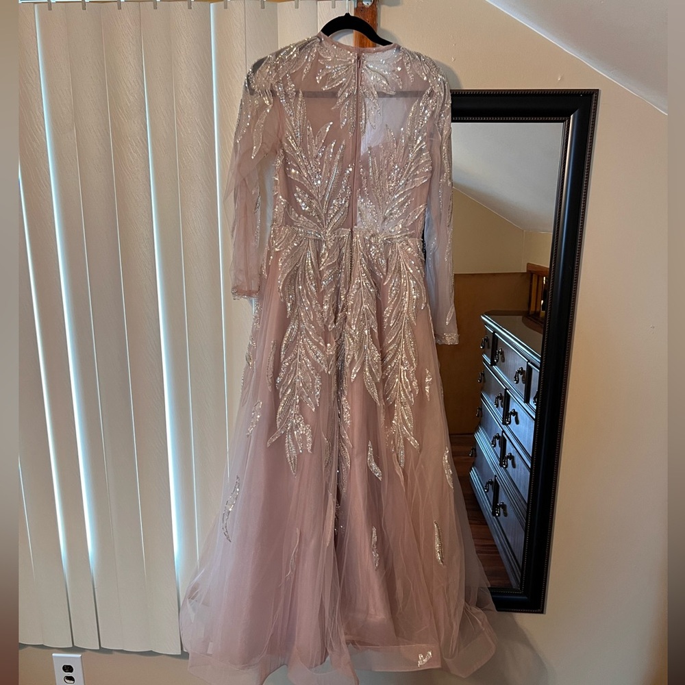 Prom/Wedding Dress size 10-12 - Picture 5 of 7